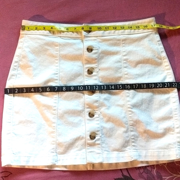 Loft mini skirt - Picture 3 of 6